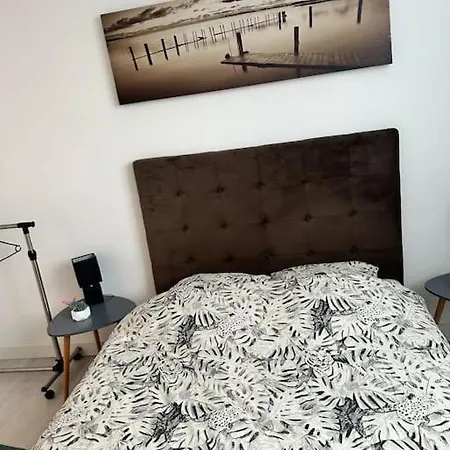 Apartment 3 Avec Wifi Proche Tram Et Aeroport Pensez A Valider Votre Demande De Reservation Via Le Mail Que Vous Recevez Svp Mérignac